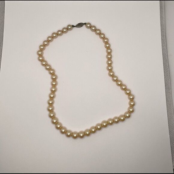 Vintage glass pearls champagne color - Picture 8 of 10